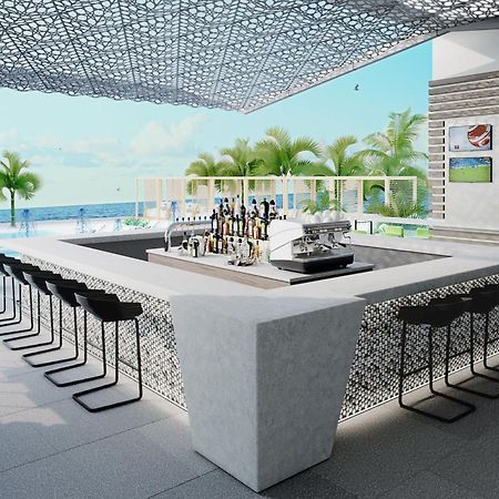 Renaissance Daytona Beach Oceanfront Hotel เดย์โทนาบีช ภายนอก รูปภาพ